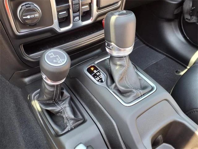 new 2025 Jeep Wrangler car, priced at $52,727