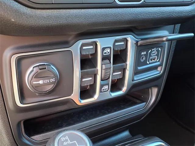 new 2025 Jeep Gladiator car, priced at $47,585