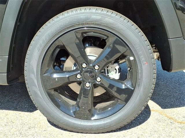 new 2025 Jeep Grand Cherokee car, priced at $47,985
