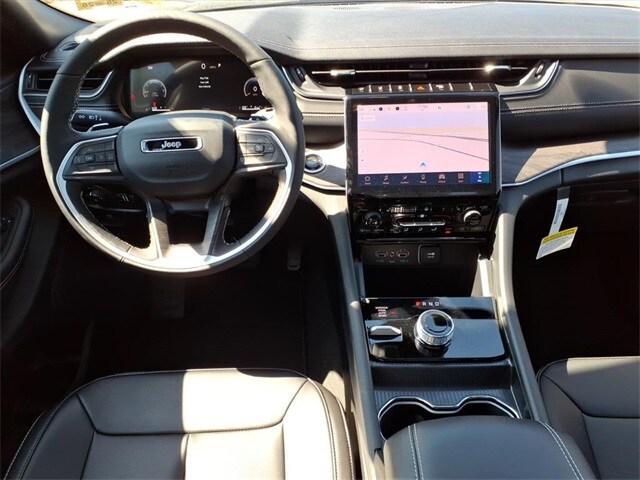 new 2025 Jeep Grand Cherokee car, priced at $47,985