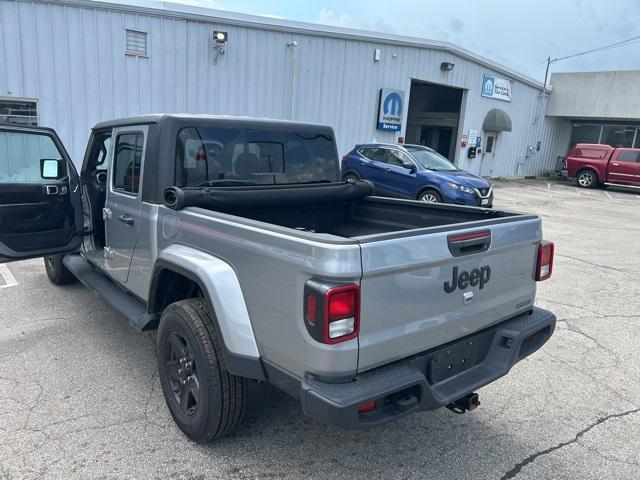 used 2021 Jeep Gladiator car, priced at $30,669
