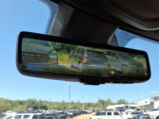 new 2025 Jeep Grand Cherokee car, priced at $53,680