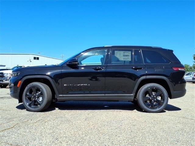 new 2025 Jeep Grand Cherokee car, priced at $53,680