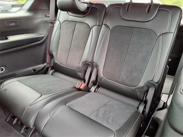 new 2025 Jeep Grand Cherokee L car, priced at $42,427