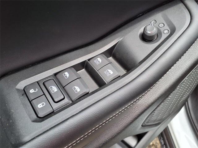 new 2025 Jeep Grand Cherokee L car, priced at $42,427