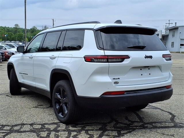 new 2025 Jeep Grand Cherokee L car, priced at $42,427