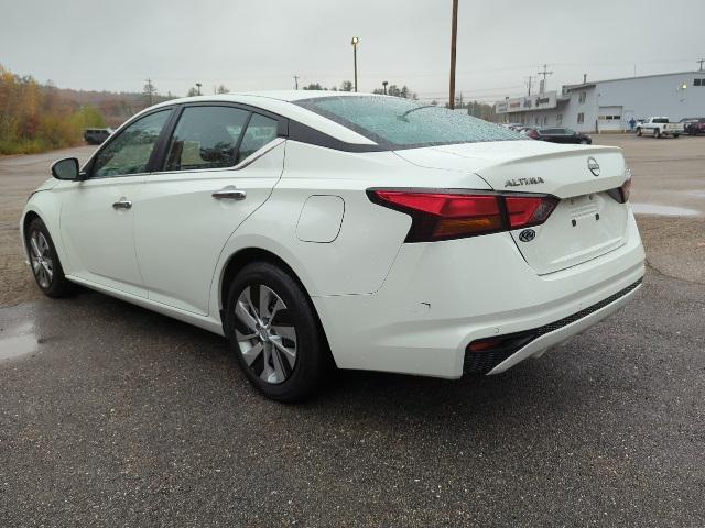 used 2023 Nissan Altima car, priced at $17,999