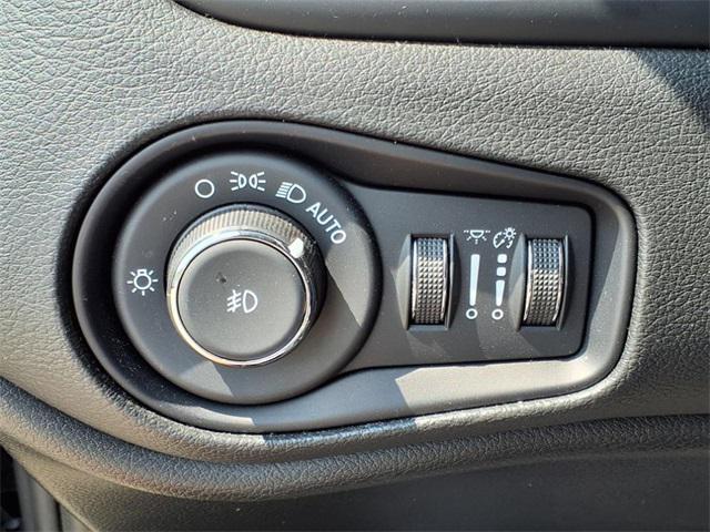 used 2023 Jeep Renegade car, priced at $20,999