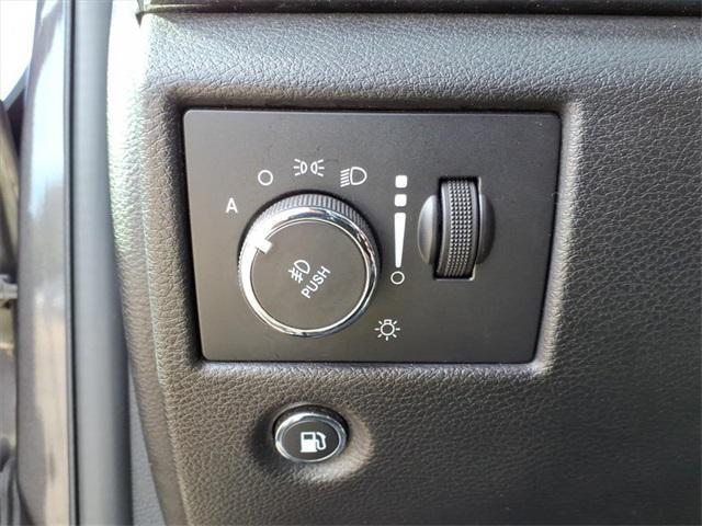used 2020 Jeep Grand Cherokee car, priced at $18,999