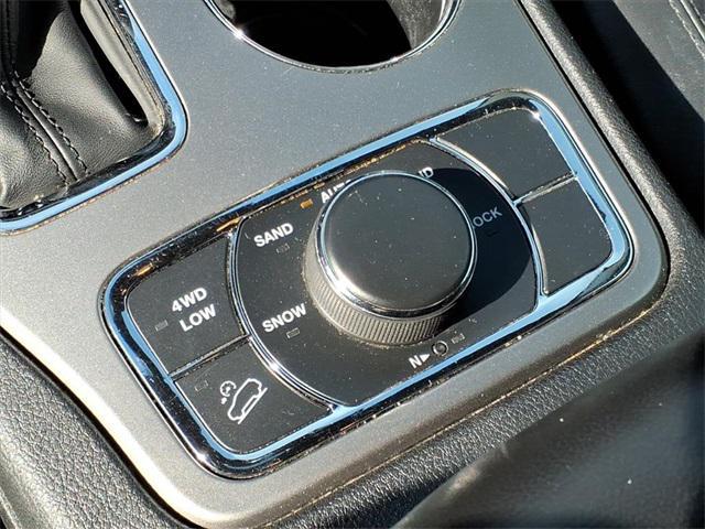 used 2020 Jeep Grand Cherokee car, priced at $18,999