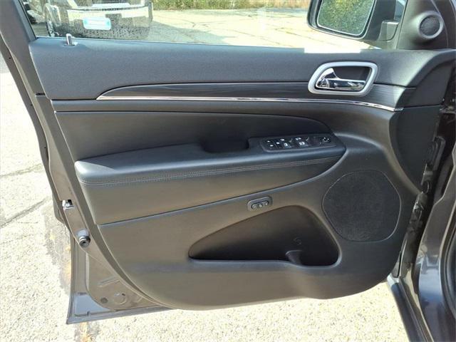 used 2020 Jeep Grand Cherokee car, priced at $18,999