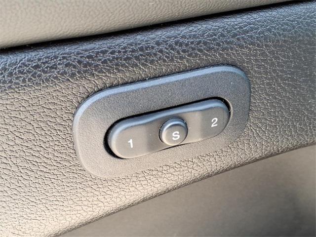 used 2020 Jeep Grand Cherokee car, priced at $18,999