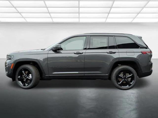 new 2025 Jeep Grand Cherokee car, priced at $50,410