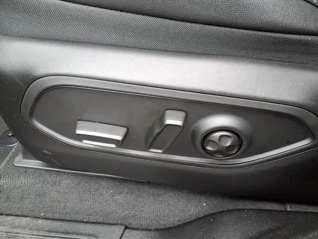 new 2025 Jeep Grand Cherokee car, priced at $50,410