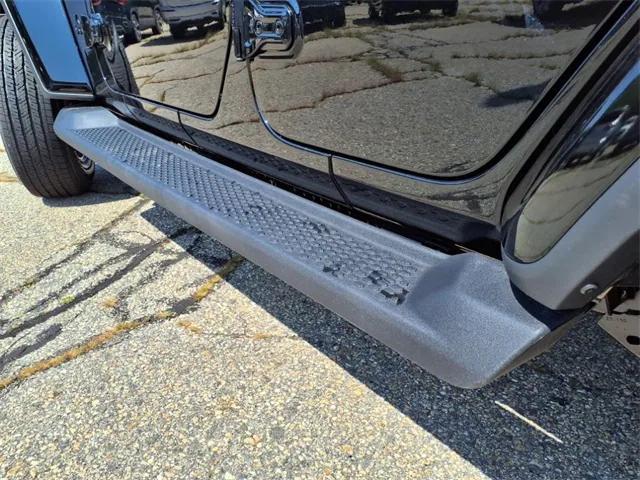 new 2025 Jeep Wrangler car, priced at $51,950