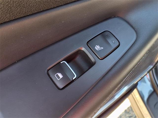 used 2023 Hyundai Santa Fe car, priced at $25,299
