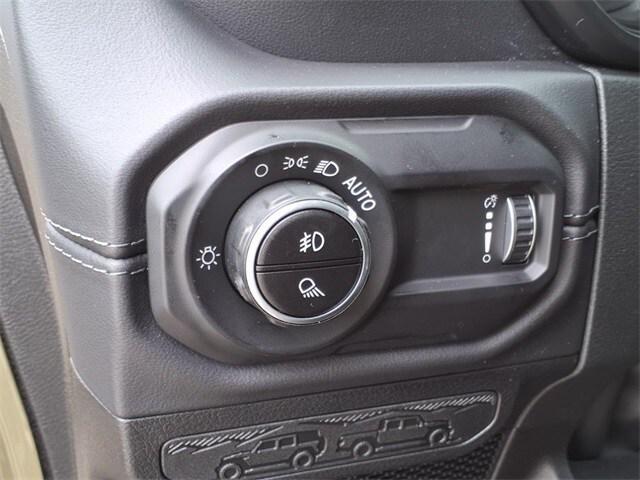 new 2025 Jeep Gladiator car, priced at $48,815