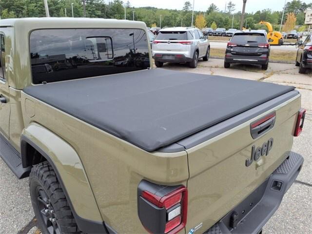 new 2025 Jeep Gladiator car, priced at $48,815