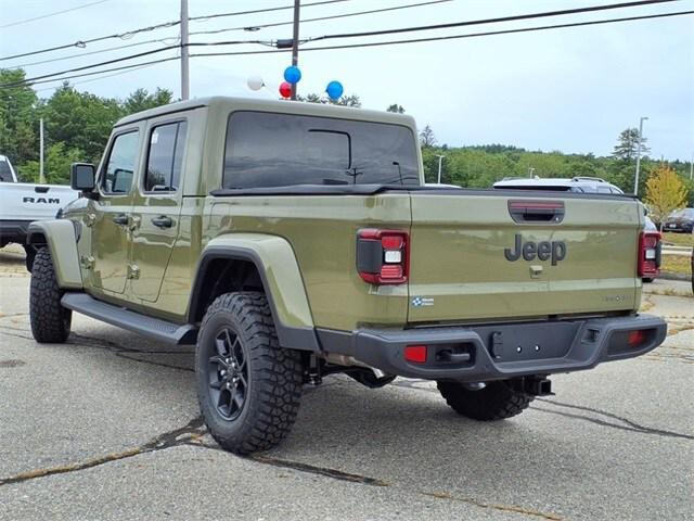 new 2025 Jeep Gladiator car, priced at $48,815