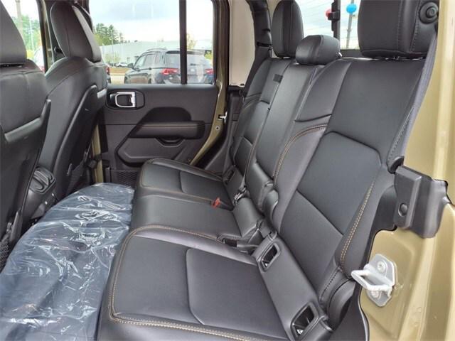 new 2025 Jeep Gladiator car, priced at $48,815