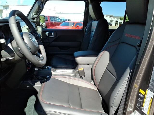 new 2025 Jeep Gladiator car, priced at $55,950