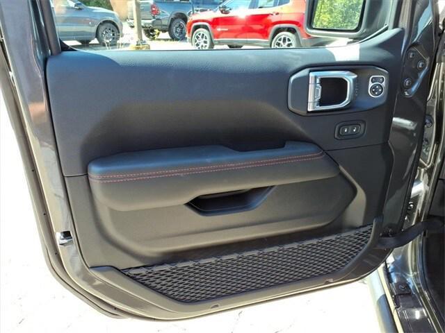 new 2025 Jeep Gladiator car, priced at $55,950