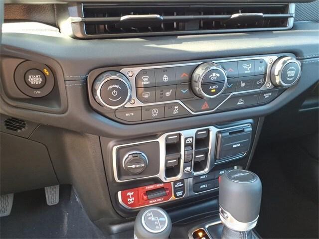 new 2025 Jeep Gladiator car, priced at $55,950