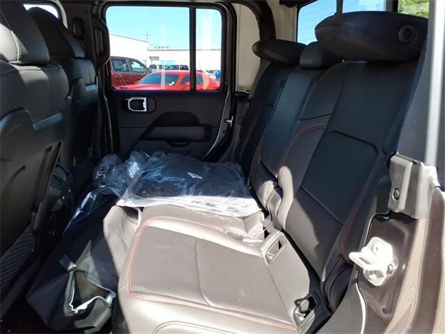 new 2025 Jeep Gladiator car, priced at $55,950