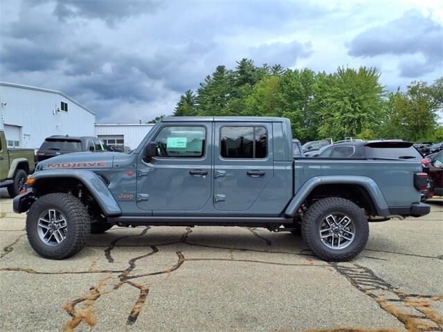 new 2025 Jeep Gladiator car, priced at $55,030