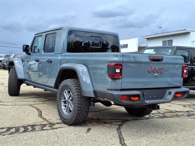 new 2025 Jeep Gladiator car, priced at $55,030