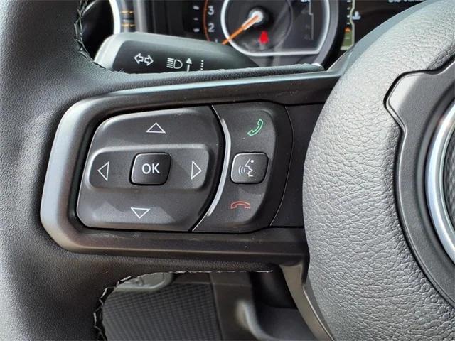 new 2025 Jeep Gladiator car, priced at $45,325
