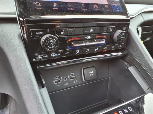 new 2025 Jeep Grand Cherokee car, priced at $45,816