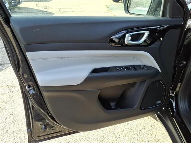 new 2026 Jeep Compass car, priced at $35,420