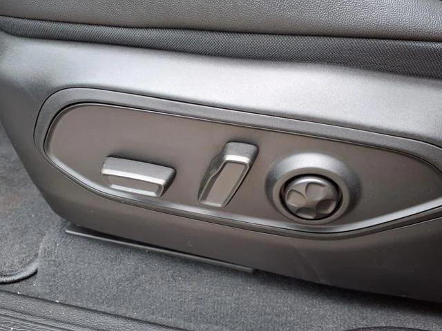 new 2025 Jeep Grand Cherokee L car, priced at $43,780