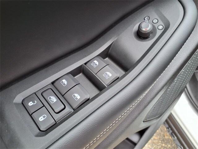 new 2025 Jeep Grand Cherokee L car, priced at $42,622