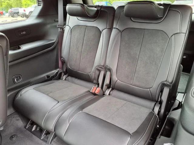 new 2025 Jeep Grand Cherokee L car, priced at $43,780