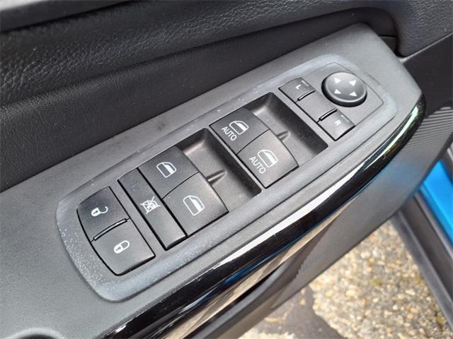 used 2023 Jeep Cherokee car, priced at $21,299
