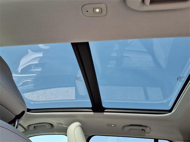 used 2022 Jeep Grand Cherokee car, priced at $34,500