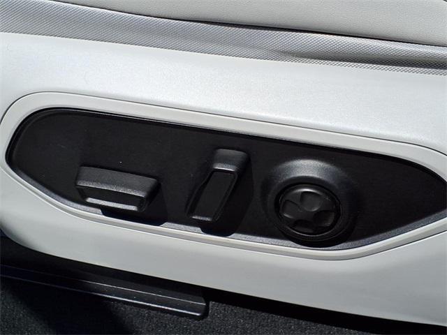 used 2022 Jeep Grand Cherokee car, priced at $34,500