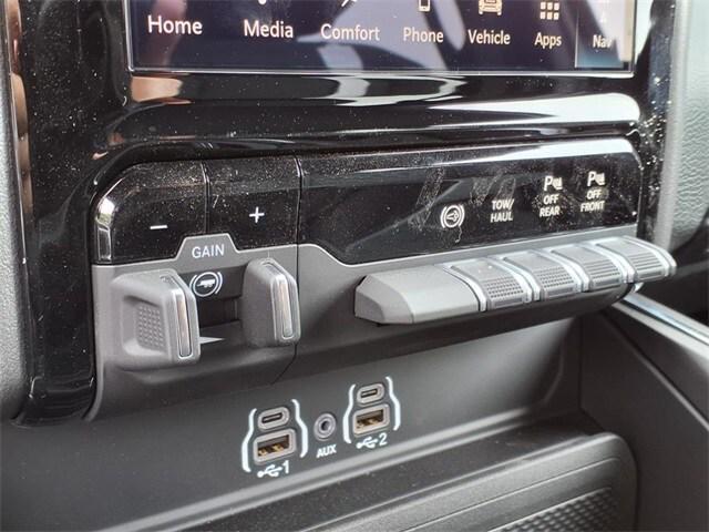 new 2025 Ram 2500 car, priced at $71,075