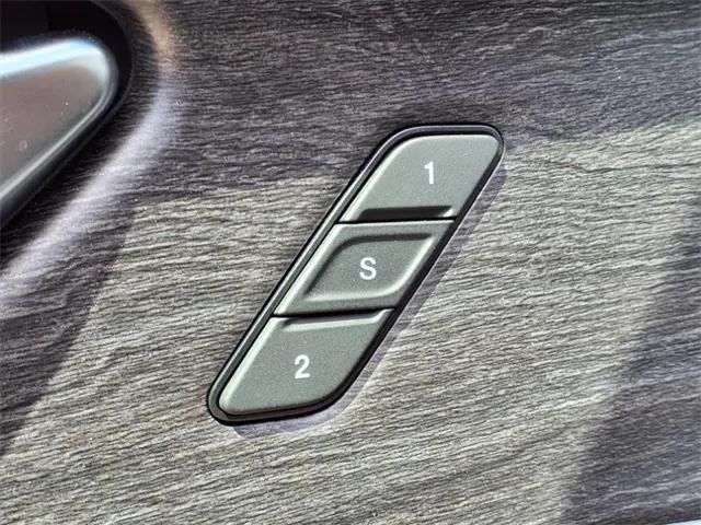 new 2025 Jeep Grand Cherokee car, priced at $45,221