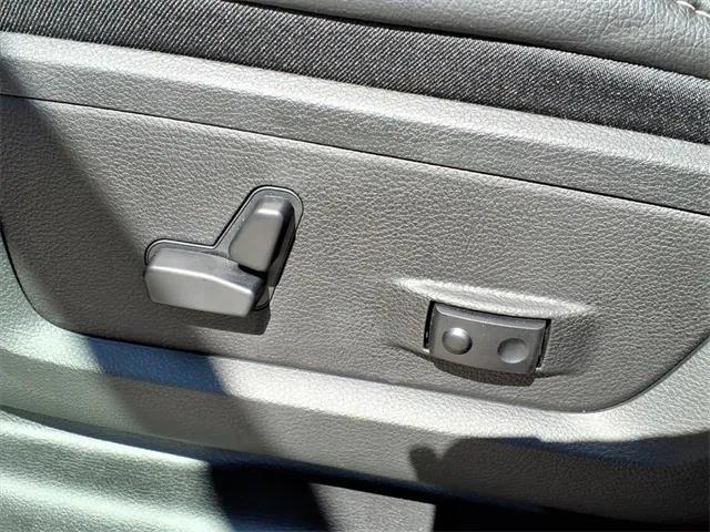 new 2025 Ram 2500 car, priced at $82,565