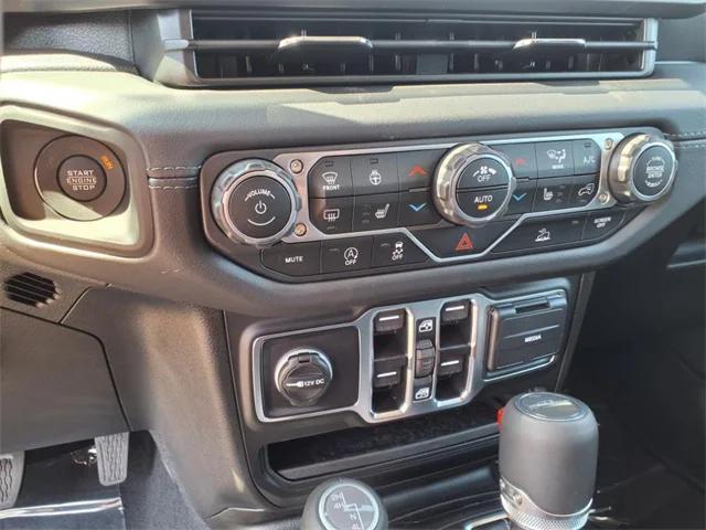 new 2025 Jeep Gladiator car, priced at $43,660