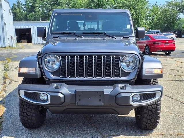 new 2025 Jeep Gladiator car, priced at $43,660