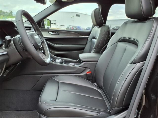 new 2025 Jeep Grand Cherokee L car, priced at $46,787