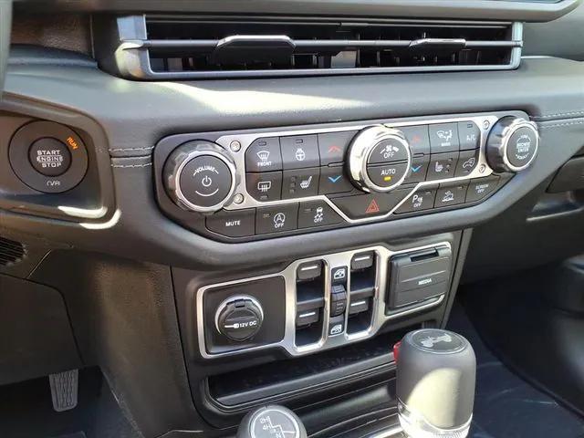 new 2025 Jeep Wrangler car, priced at $53,450