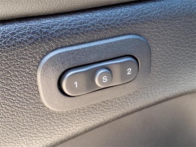 used 2021 Jeep Grand Cherokee car, priced at $27,999