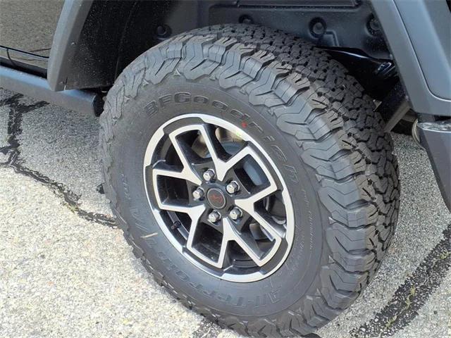 new 2025 Jeep Wrangler car, priced at $59,433