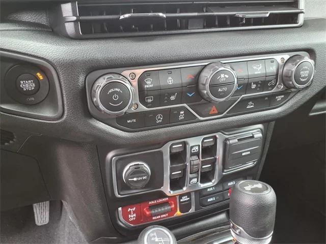 new 2025 Jeep Wrangler car, priced at $49,102