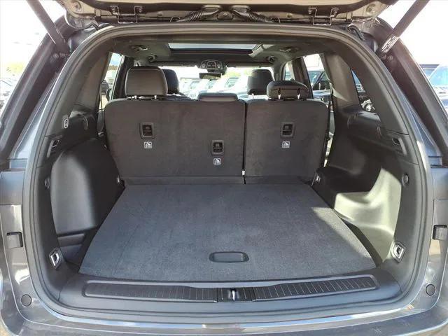 new 2025 Jeep Grand Cherokee car, priced at $50,410